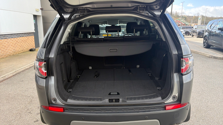 Land Rover Discovery Sport 2.0 TD4 180 SE Tech 5dr Diesel Station Wagon